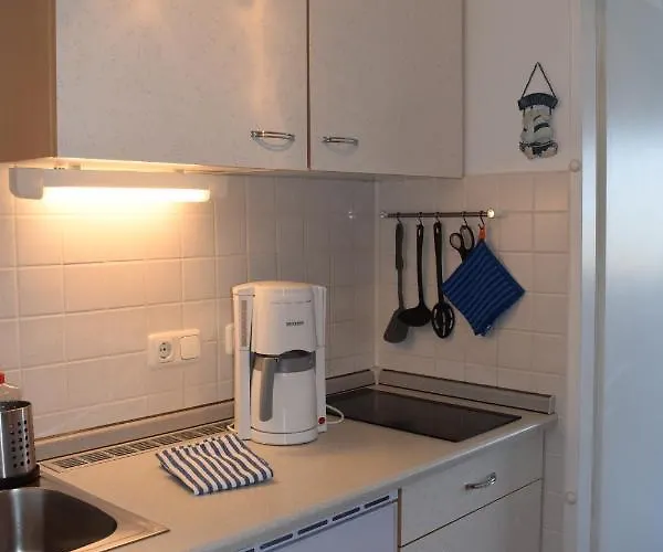 1 Apartment Mit Yachthafenblick